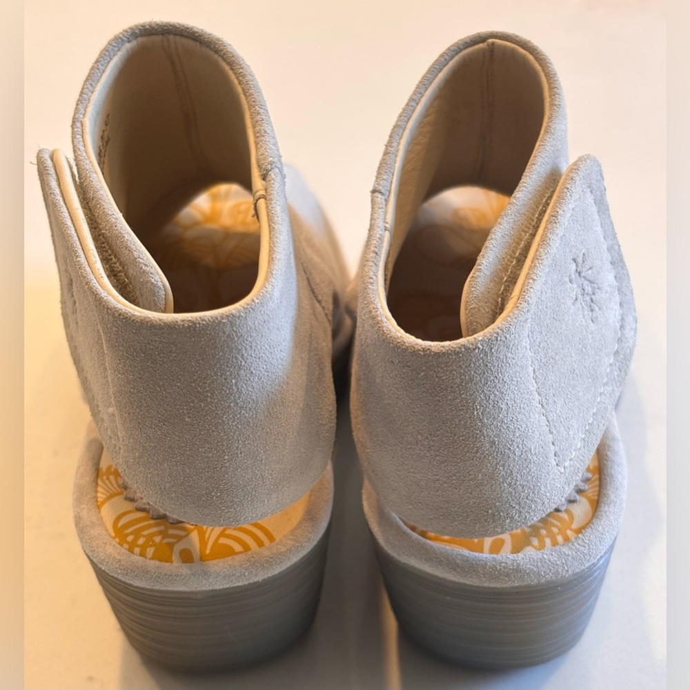 Fly London Yone Gray Wedge Suede Peep Toe Sandals Women’s EU 37 - Picture 3 of 12